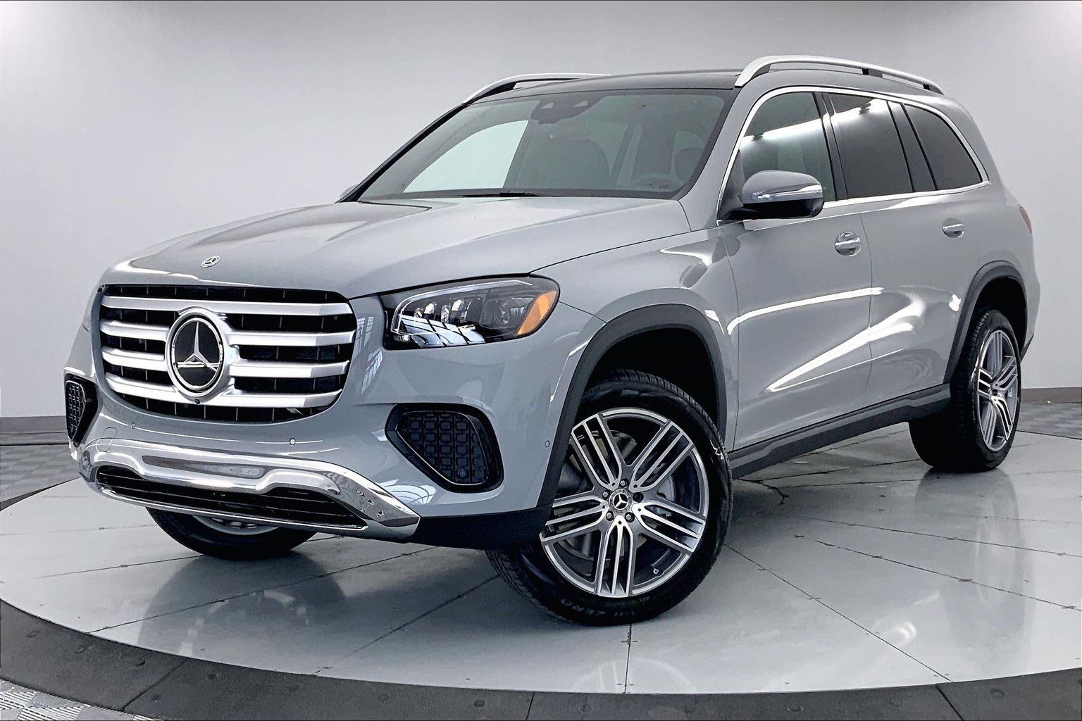 16 New Mercedes-Benz GLS In Urbandale | Des Moines